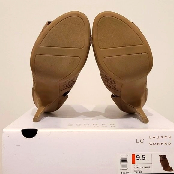 Open Toe Heels - Picture 7 of 9